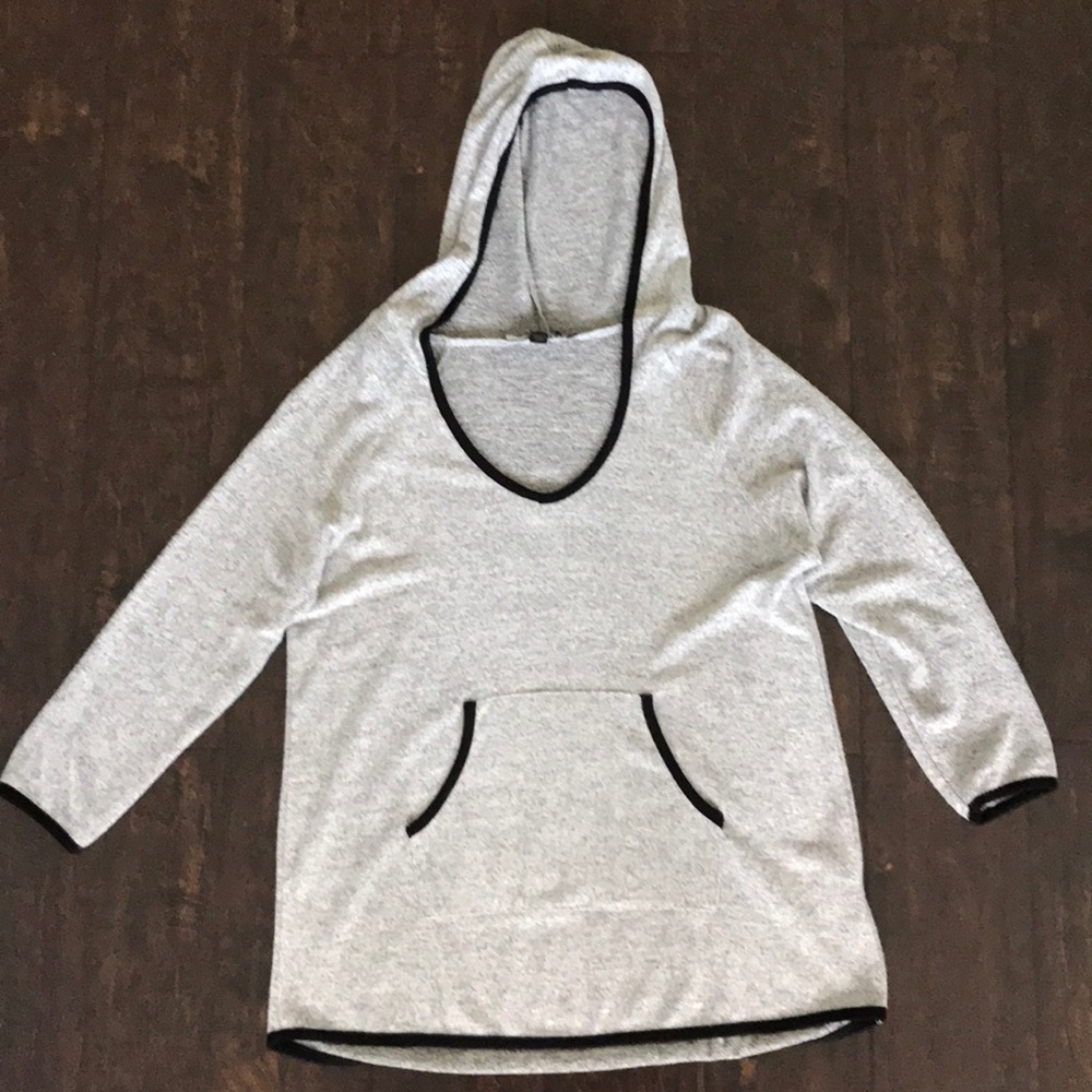 Light gray sweatshirt with hoodie